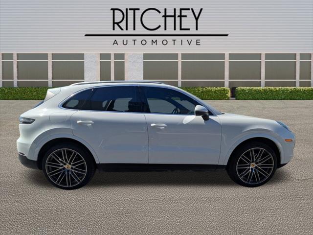 2023 Porsche Cayenne 2023 Porsche Cayenne