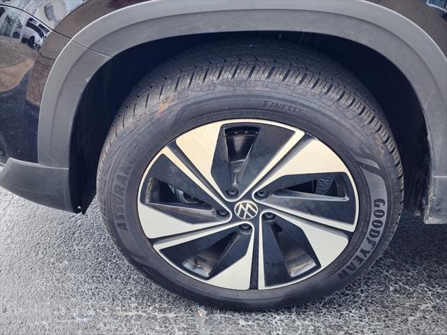 2024 Volkswagen Taos 1.5T SE