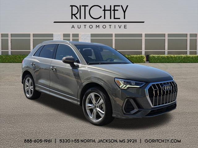 2022 Audi Q3 Premium Plus 45 TFSI S line quattro Tiptronic 2022 Audi Q3 Premium Plus 45 TFSI S line quattro Tiptronic