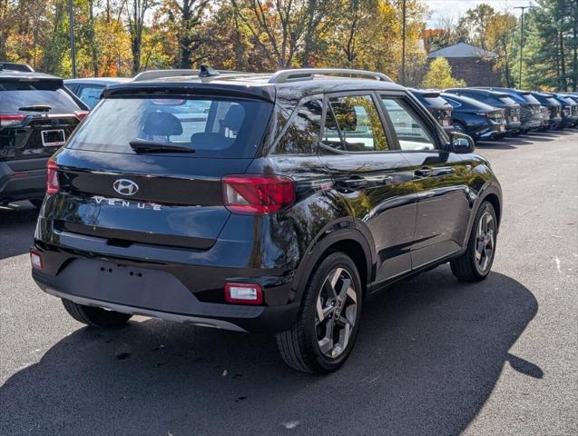 2022 Hyundai Venue SEL 2022 Hyundai Venue SEL
