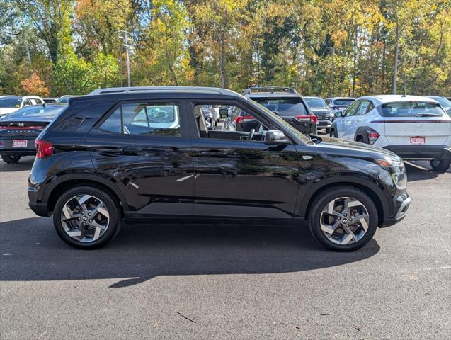 2022 Hyundai Venue SEL 2022 Hyundai Venue SEL