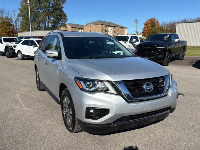 2019 Nissan Pathfinder SL 2019 Nissan Pathfinder SL