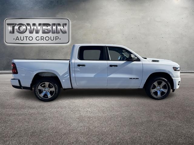 2025 RAM 1500 Tradesman Crew Cab 4x4 57 Box