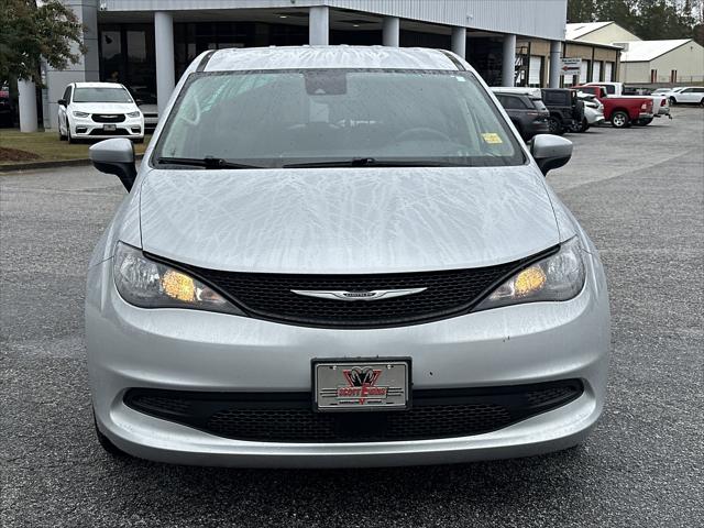 2023 Chrysler Voyager LX 2023 Chrysler Voyager LX