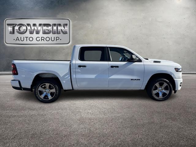 2025 RAM 1500 Tradesman Crew Cab 4x4 57 Box