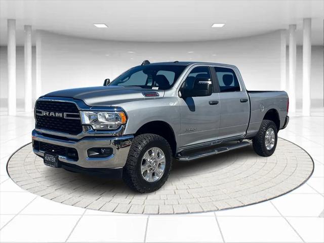 2024 RAM 2500 Big Horn Crew Cab 4x4 64 Box 2024 RAM 2500 Big Horn Crew Cab 4x4 64 Box