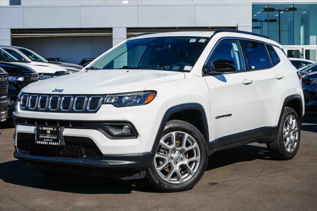 2022 Jeep Compass Latitude Lux 4x4 2022 Jeep Compass Latitude Lux 4x4