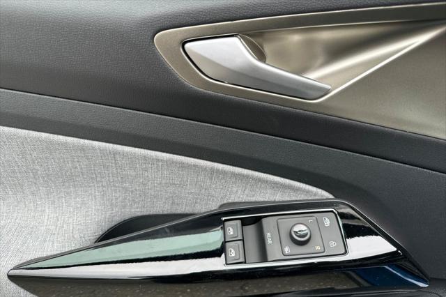 2025 Volkswagen ID.4 Pro