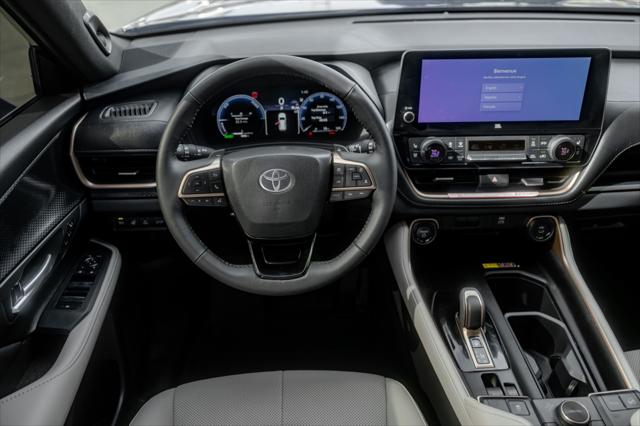 2025 Toyota Grand Highlander Hybrid Limited MAX