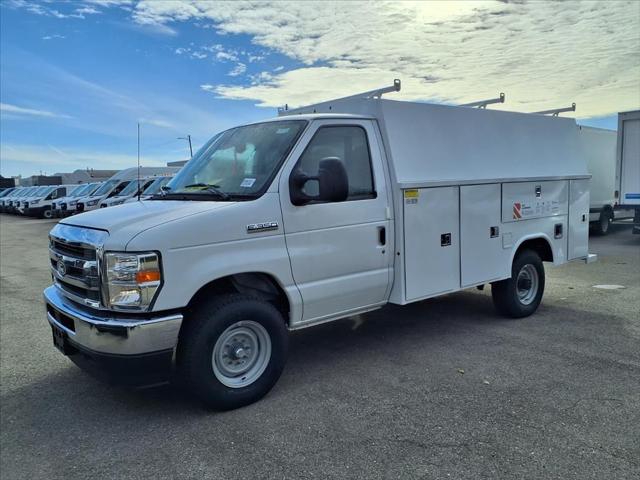2026 Ford E-350 Cutaway Base for sale in Franklin, WI