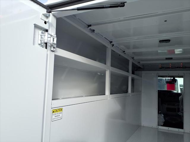 2026 Ford E-350 Cutaway Base