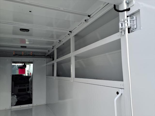 2026 Ford E-350 Cutaway Base