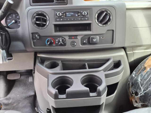 2026 Ford E-350 Cutaway Base