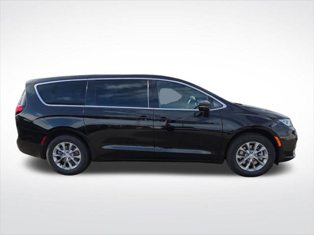 2026 Chrysler Pacifica Limited AWD