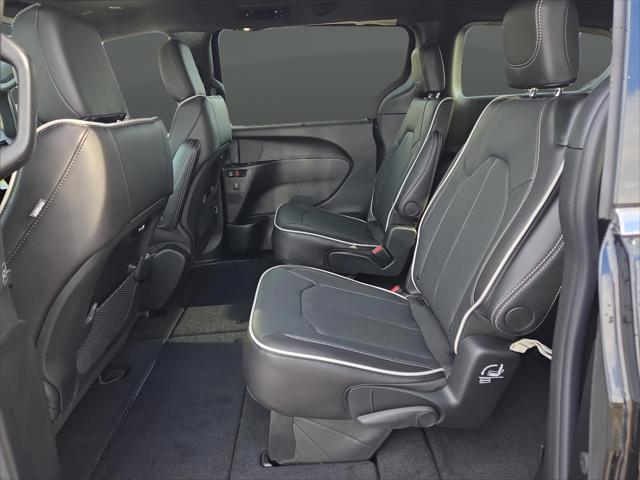 2026 Chrysler Pacifica Limited AWD