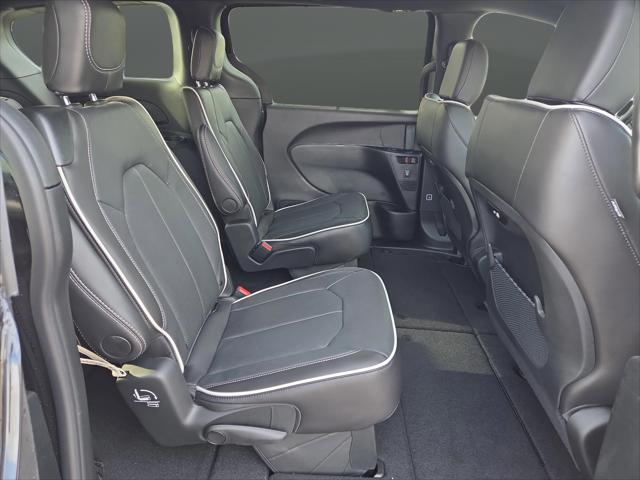 2026 Chrysler Pacifica Limited AWD