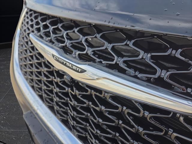 2026 Chrysler Pacifica Limited AWD