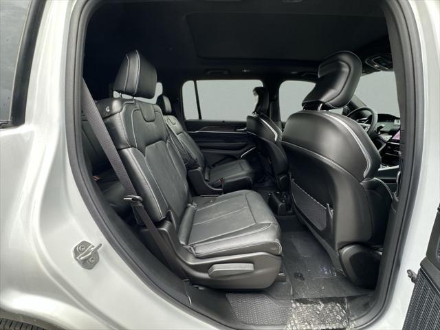 2025 Jeep Grand Cherokee L Overland 4x4