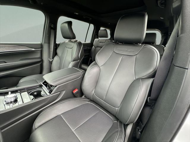 2025 Jeep Grand Cherokee L Overland 4x4