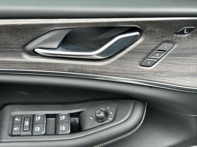 2025 Jeep Grand Cherokee L Overland 4x4