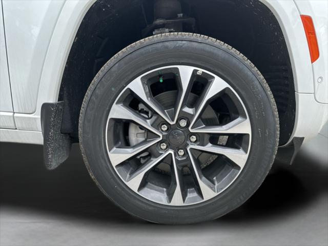 2025 Jeep Grand Cherokee L Overland 4x4