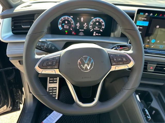 2026 Volkswagen Tiguan SE R-Line Black
