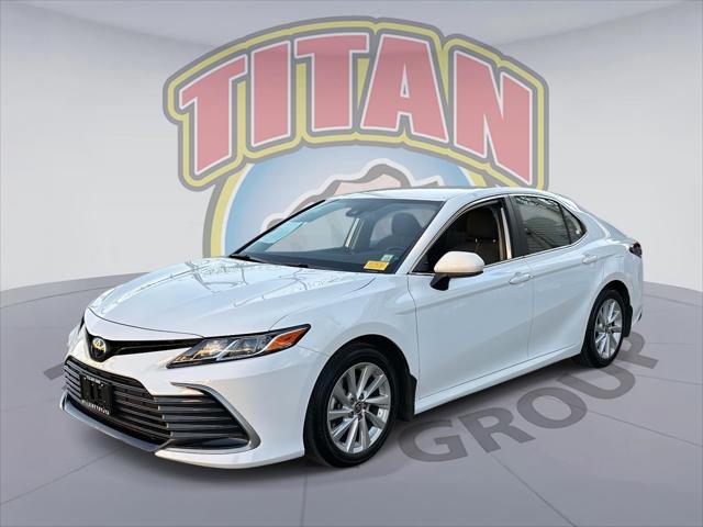 2022 Toyota Camry LE [11]