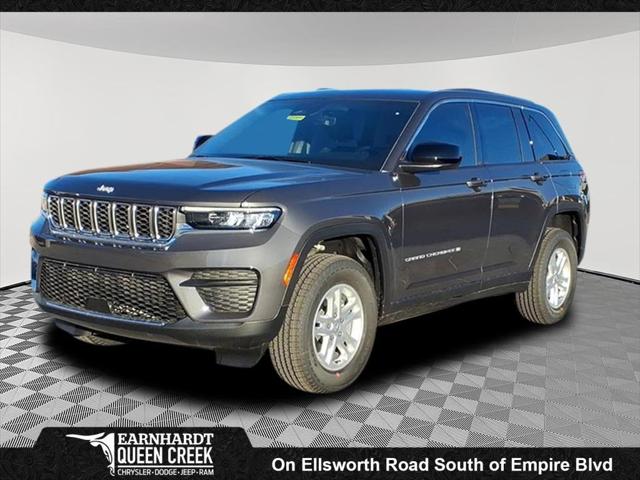 2025 Jeep Grand Cherokee GRAND CHEROKEE LAREDO 4X4