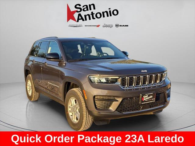 2025 Jeep Grand Cherokee GRAND CHEROKEE LAREDO 4X2