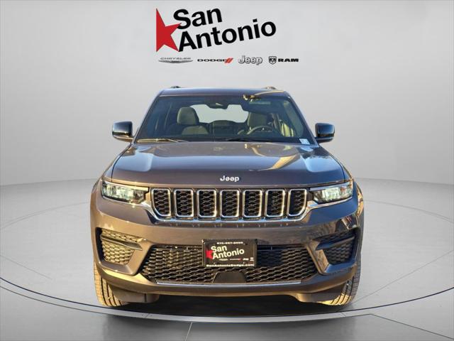 2025 Jeep Grand Cherokee GRAND CHEROKEE LAREDO 4X2