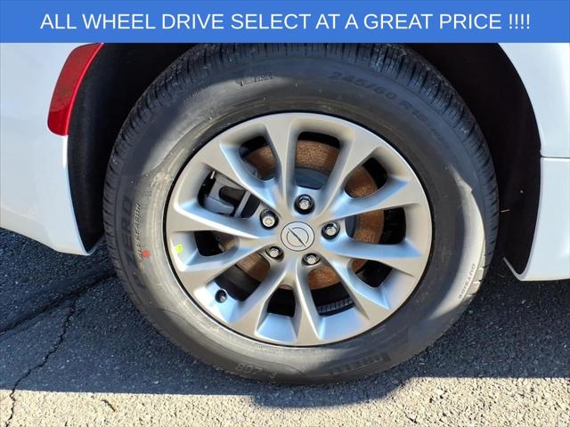 2026 Chrysler Pacifica Select AWD