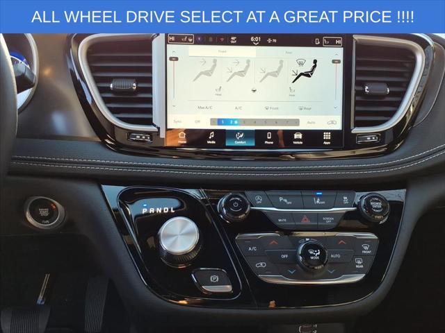 2026 Chrysler Pacifica Select AWD