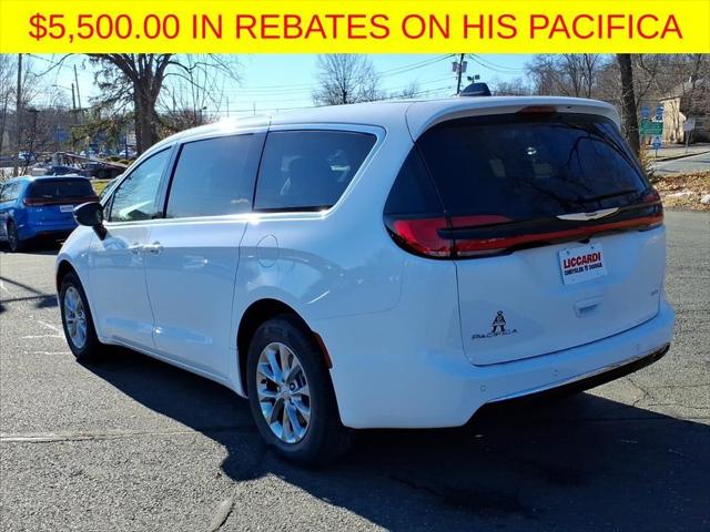2026 Chrysler Pacifica Select AWD