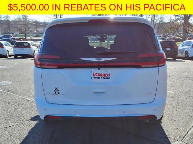 2026 Chrysler Pacifica Select AWD