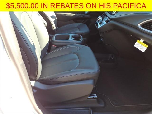 2026 Chrysler Pacifica Select AWD