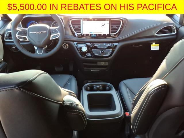 2026 Chrysler Pacifica Select AWD