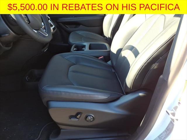 2026 Chrysler Pacifica Select AWD