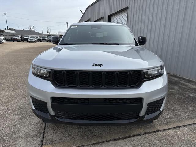 2025 Jeep Grand Cherokee GRAND CHEROKEE L ALTITUDE X 4X2