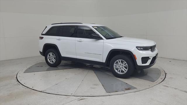 2025 Jeep Grand Cherokee GRAND CHEROKEE LAREDO 4X4