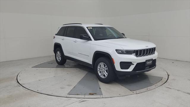 2025 Jeep Grand Cherokee GRAND CHEROKEE LAREDO 4X4