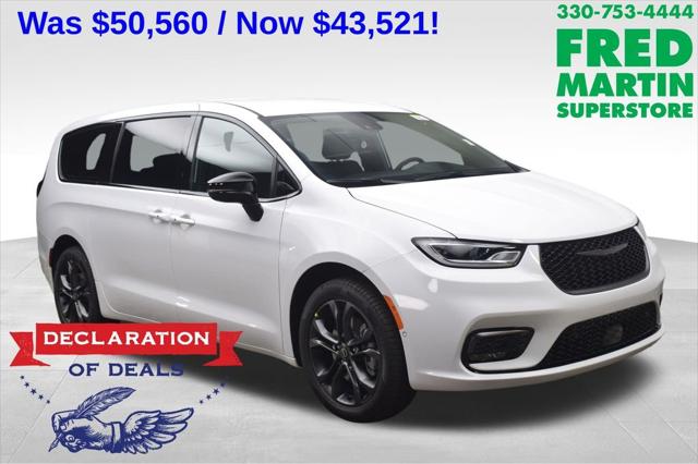 2026 Chrysler Pacifica PACIFICA SELECT AWD