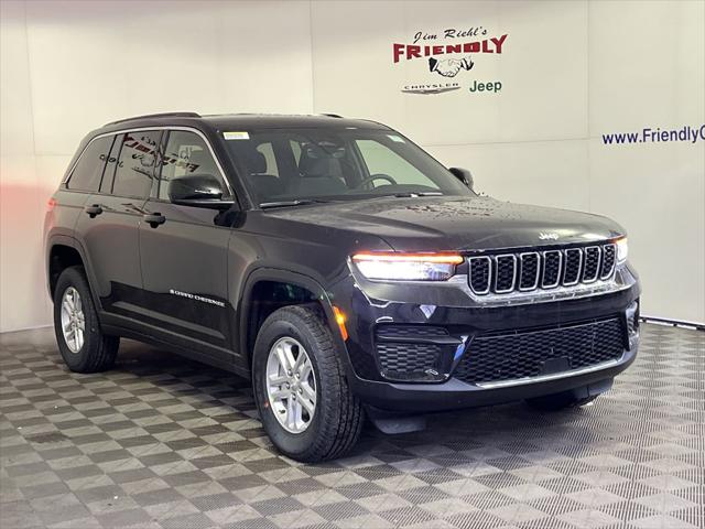 2025 Jeep Grand Cherokee GRAND CHEROKEE LAREDO 4X4