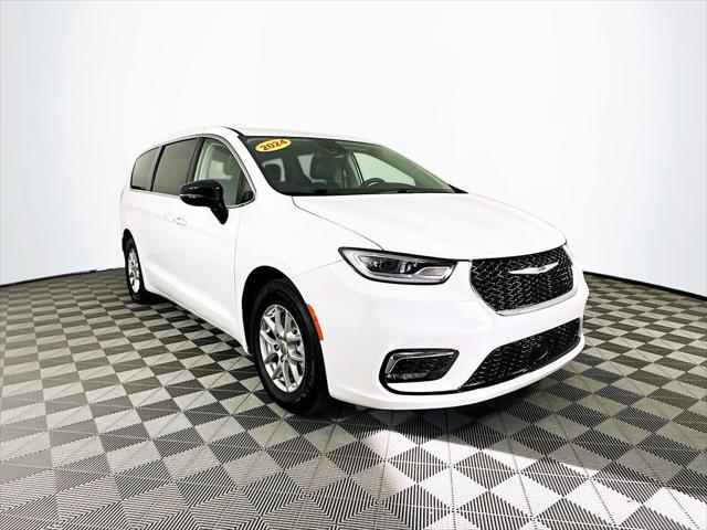 2024 Chrysler Pacifica Touring L 2024 Chrysler Pacifica Touring L