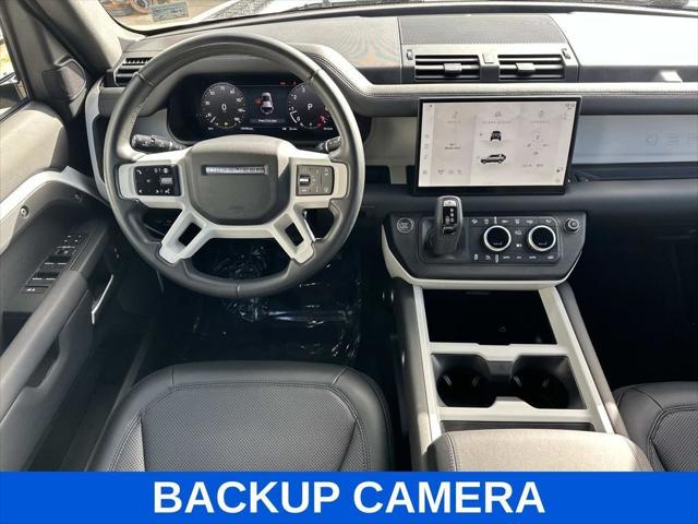 2025 Land Rover Defender 110 P300 2025 Land Rover Defender 110 P300