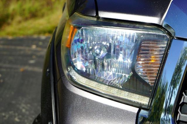 2019 Toyota Tundra SR5 5.7L V8 2019 Toyota Tundra SR5 5.7L V8