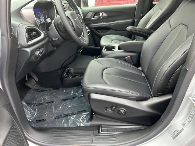 2026 Chrysler Pacifica PACIFICA SELECT AWD 2026 Chrysler Pacifica PACIFICA SELECT AWD