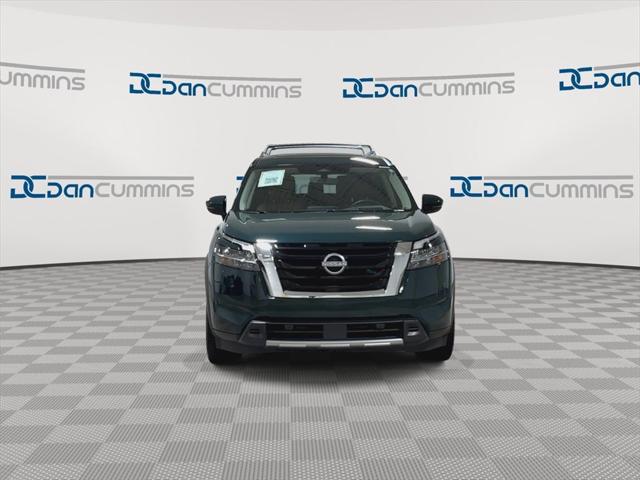 2023 Nissan Pathfinder Platinum 4WD