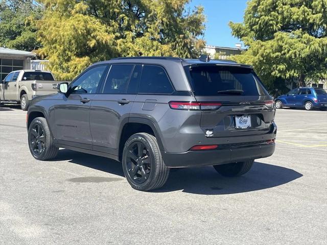 2023 Jeep Grand Cherokee Altitude 4x4 2023 Jeep Grand Cherokee Altitude 4x4