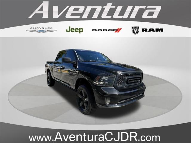 2017 RAM 1500 Express Crew Cab 4x4 57 Box