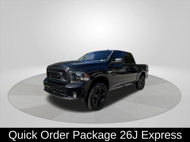 2017 RAM 1500 Express Crew Cab 4x4 57 Box
